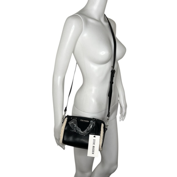 Steve Madden BFABLE Crossbody Bag - Picture 3 of 17